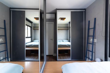 Apartamento para alugar com 74m², 2 quartos e 1 vagaSuíte