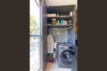 Apartamento para alugar com 74m², 2 quartos e 1 vagaÁrea de Serviço