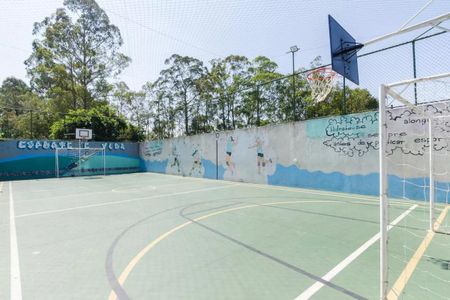 Casa de condomínio à venda com 130m², 3 quartos e 3 vagasQuadra Esportiva