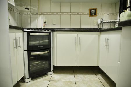 Casa de condomínio à venda com 130m², 3 quartos e 3 vagasCozinha 