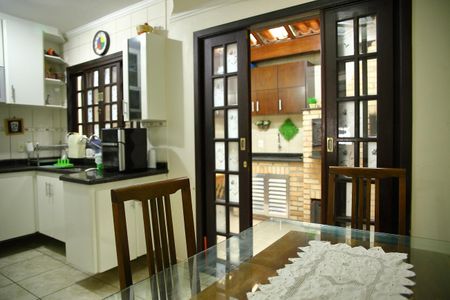 Casa de condomínio à venda com 130m², 3 quartos e 3 vagasCozinha 