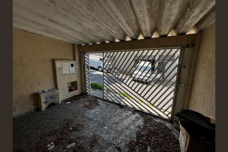 Casa para alugar com 125m², 3 quartos e 4 vagas Casa para alugar com 125m², 3 quartos e 4 vagasGaragem frontal