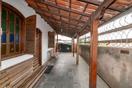 Casa à venda com 380m², 4 quartos e 3 vagasVaranda