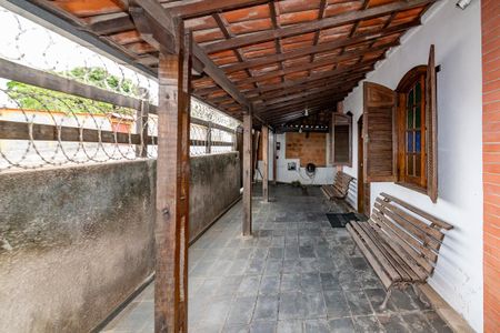 Casa à venda com 380m², 4 quartos e 3 vagasVaranda