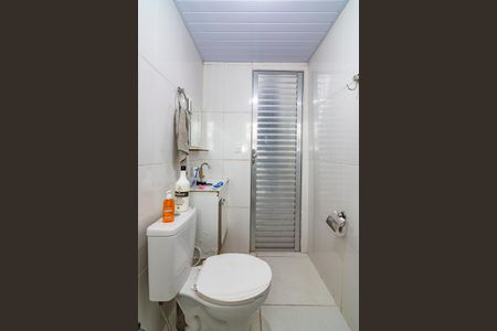 Casa à venda com 380m², 4 quartos e 3 vagasBanheiro Social 2