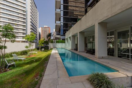 Studio à venda com 30m², 1 quarto e 1 vagaÁrea comum - Piscina