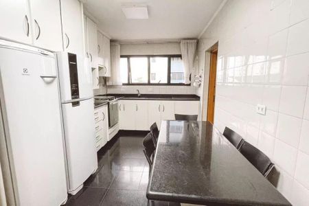 Apartamento à venda com 120m², 3 quartos e 3 vagasFoto 01
