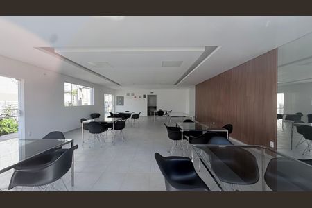 Apartamento à venda com 42m², 2 quartos e 1 vaga Apartamento à venda com 42m², 2 quartos e 1 vagaÁrea comum - Salão de festas