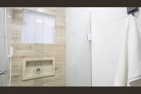 Banheiro de apartamento para alugar com 1 quarto, 35m² em Vila Gustavo, São Paulo