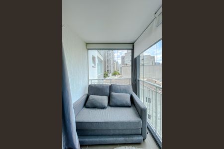 Varanda de kitnet/studio para alugar com 1 quarto, 31m² em Vila Mariana, São Paulo