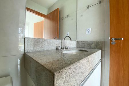 Banheiro da Suíte de apartamento para alugar com 1 quarto, 38m² em Shcgn 703, Brasília