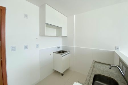 Cozinha e Área de Serviço de apartamento para alugar com 1 quarto, 38m² em Shcgn 703, Brasília