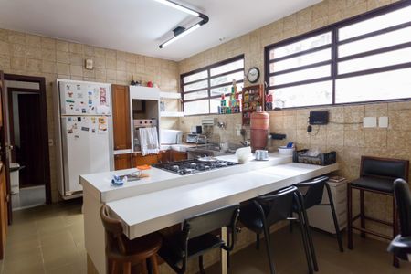 Casa à venda com 1272m², 4 quartos e 4 vagasCozinha