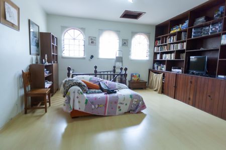 Casa à venda com 1272m², 4 quartos e 4 vagassala mezanino 2º andar