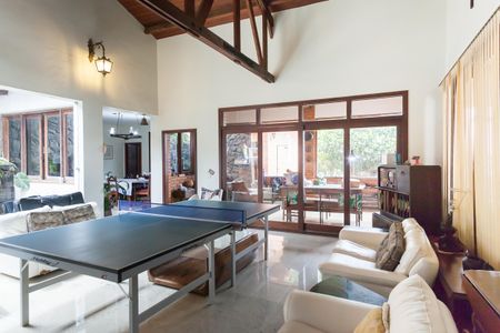 sala - lareira  de casa à venda com 4 quartos, 1272m² em Sion, Belo Horizonte