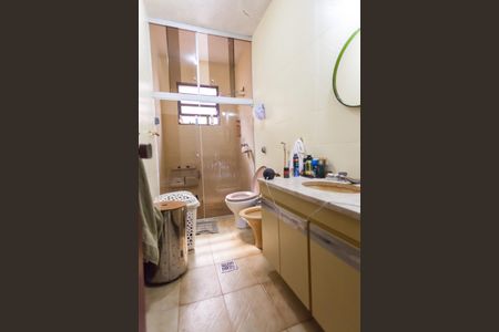 Casa à venda com 1272m², 4 quartos e 4 vagasBanheiro Social / semi suite 