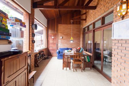 Casa à venda com 1272m², 4 quartos e 4 vagassala - verao 