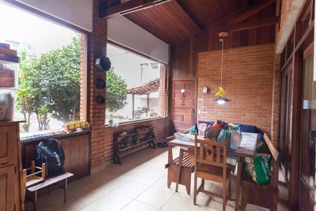 Casa à venda com 1272m², 4 quartos e 4 vagassala - verao 