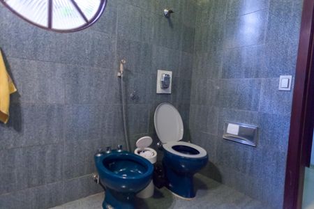 Casa à venda com 1272m², 4 quartos e 4 vagasBanheiro suite 2 