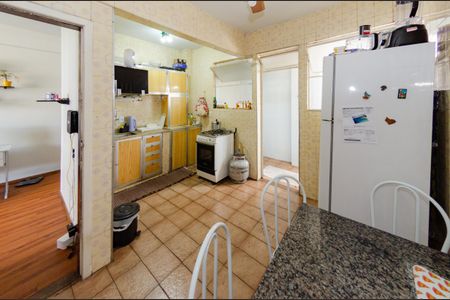 Apartamento à venda com 90m², 3 quartos e sem vagaCozinha