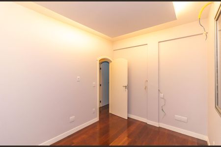 Apartamento à venda com 268m², 4 quartos e 4 vagas