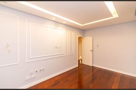 Apartamento à venda com 268m², 4 quartos e 4 vagas