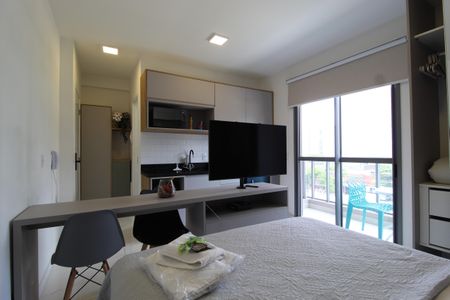 Sala/Quarto de kitnet/studio à venda com 1 quarto, 25m² em Indianópolis, São Paulo