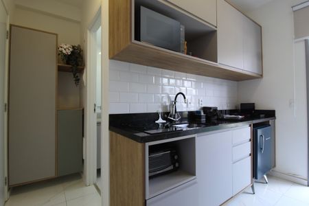 Cozinha de kitnet/studio à venda com 1 quarto, 25m² em Indianópolis, São Paulo