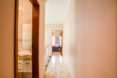 Corredor de casa à venda com 3 quartos, 150m² em Parque João Ramalho, Santo André
