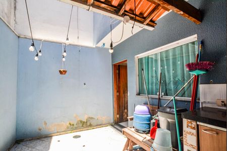 Casa à venda com 150m², 3 quartos e 2 vagas Casa à venda com 150m², 3 quartos e 2 vagasQuintal