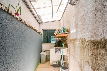 Casa à venda com 150m², 3 quartos e 2 vagas Casa à venda com 150m², 3 quartos e 2 vagasÁrea de Serviço