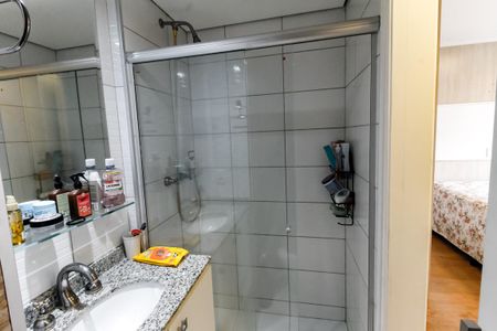 Apartamento para alugar com 64m², 2 quartos e 1 vaga Apartamento para alugar com 64m², 2 quartos e 1 vagaBanheiro da Suíte