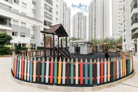 Apartamento para alugar com 64m², 2 quartos e 1 vaga Apartamento para alugar com 64m², 2 quartos e 1 vagaÁrea comum - Playground