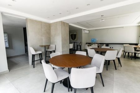 Apartamento para alugar com 64m², 2 quartos e 1 vaga Apartamento para alugar com 64m², 2 quartos e 1 vagaÁrea comum - Salão de festas