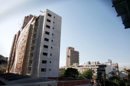 Apartamento à venda com 82m², 2 quartos e 1 vagaÁrea de Serviço + Despensa Vista