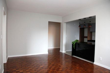 Sala de apartamento à venda com 2 quartos, 82m² em Menino Deus, Porto Alegre