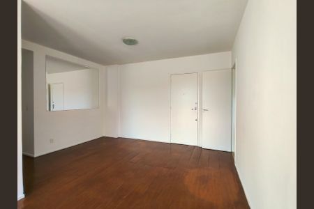Apartamento à venda com 75m², 3 quartos e 1 vagaSala