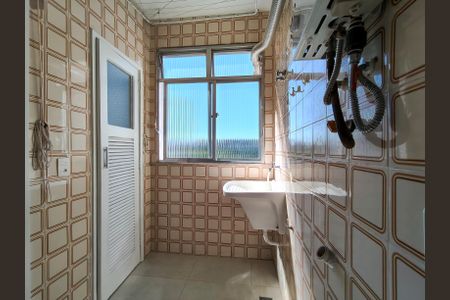 Apartamento à venda com 75m², 3 quartos e 1 vagaÁrea de Serviço