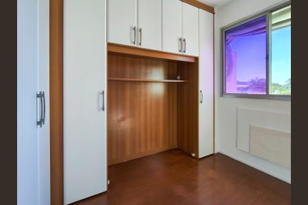 Apartamento à venda com 75m², 3 quartos e 1 vagaQuarto 2