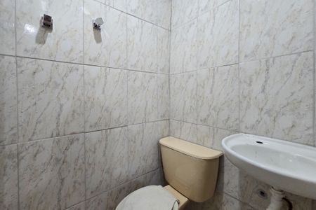 Casa para alugar com 130m², 3 quartos e 2 vagasBanheiro - Suíte