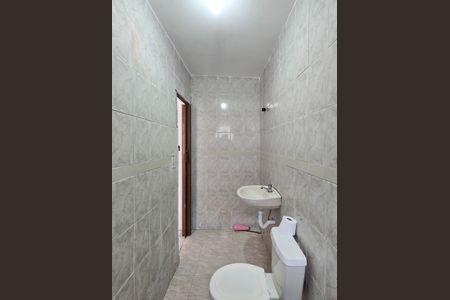 Casa para alugar com 130m², 3 quartos e 2 vagasBanheiro Social