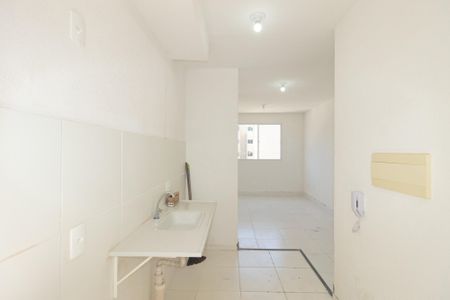 Apartamento para alugar com 50m², 2 quartos e 1 vaga Apartamento para alugar com 50m², 2 quartos e 1 vagaCozinha e Área de Serviço
