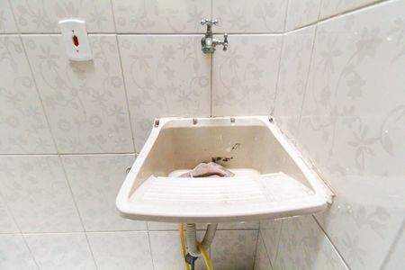 Casa para alugar com 80m², 2 quartos e sem vagaÁrea de Serviço