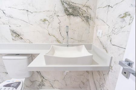 Apartamento à venda com 174m², 2 quartos e 2 vagasBanheiro do Quarto 1