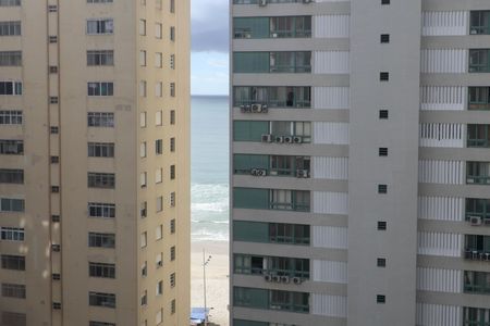 Vista de apartamento para alugar com 2 quartos, 65m² em Centro, Guarujá