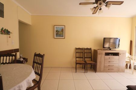 Apartamento para alugar com 65m², 2 quartos e 1 vagaSala