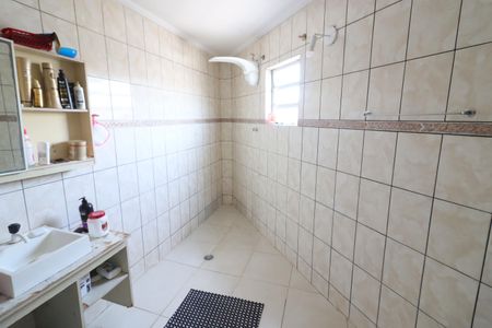 Casa à venda com 300m², 5 quartos e 2 vagasBanheiro da Suíte 1
