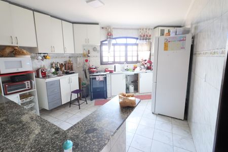 Casa à venda com 300m², 5 quartos e 2 vagasCozinha