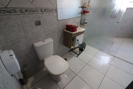 Casa à venda com 300m², 5 quartos e 2 vagasBanheiro 2