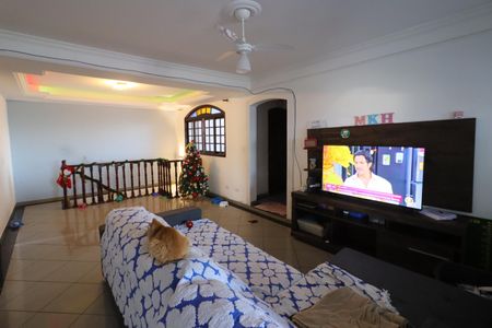 Sala de casa à venda com 5 quartos, 300m² em Novo Osasco, Osasco